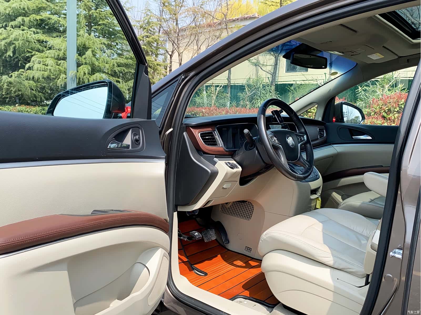 Buick GL8, 2019 11