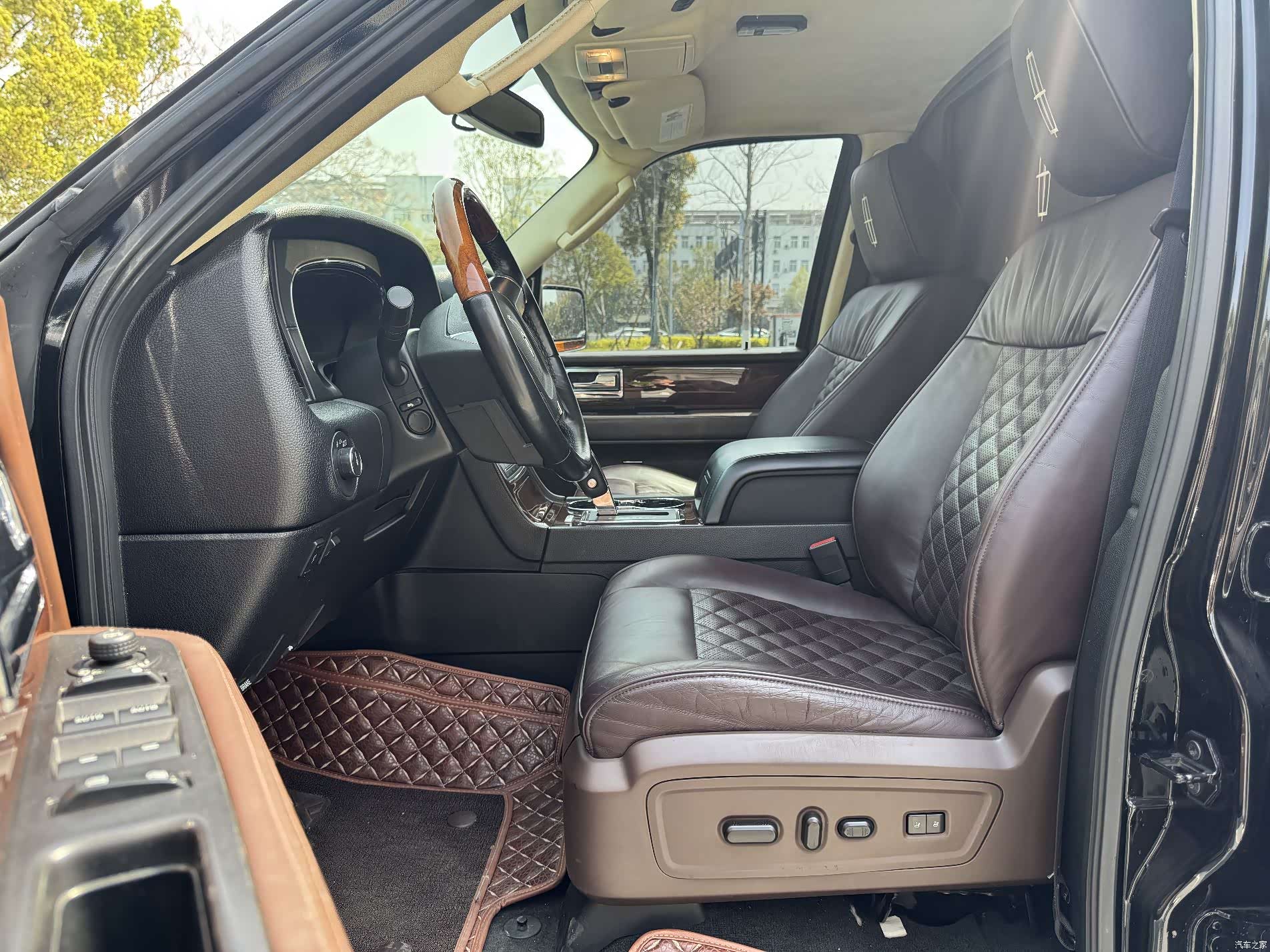 Lincoln Navigator, 2018 16