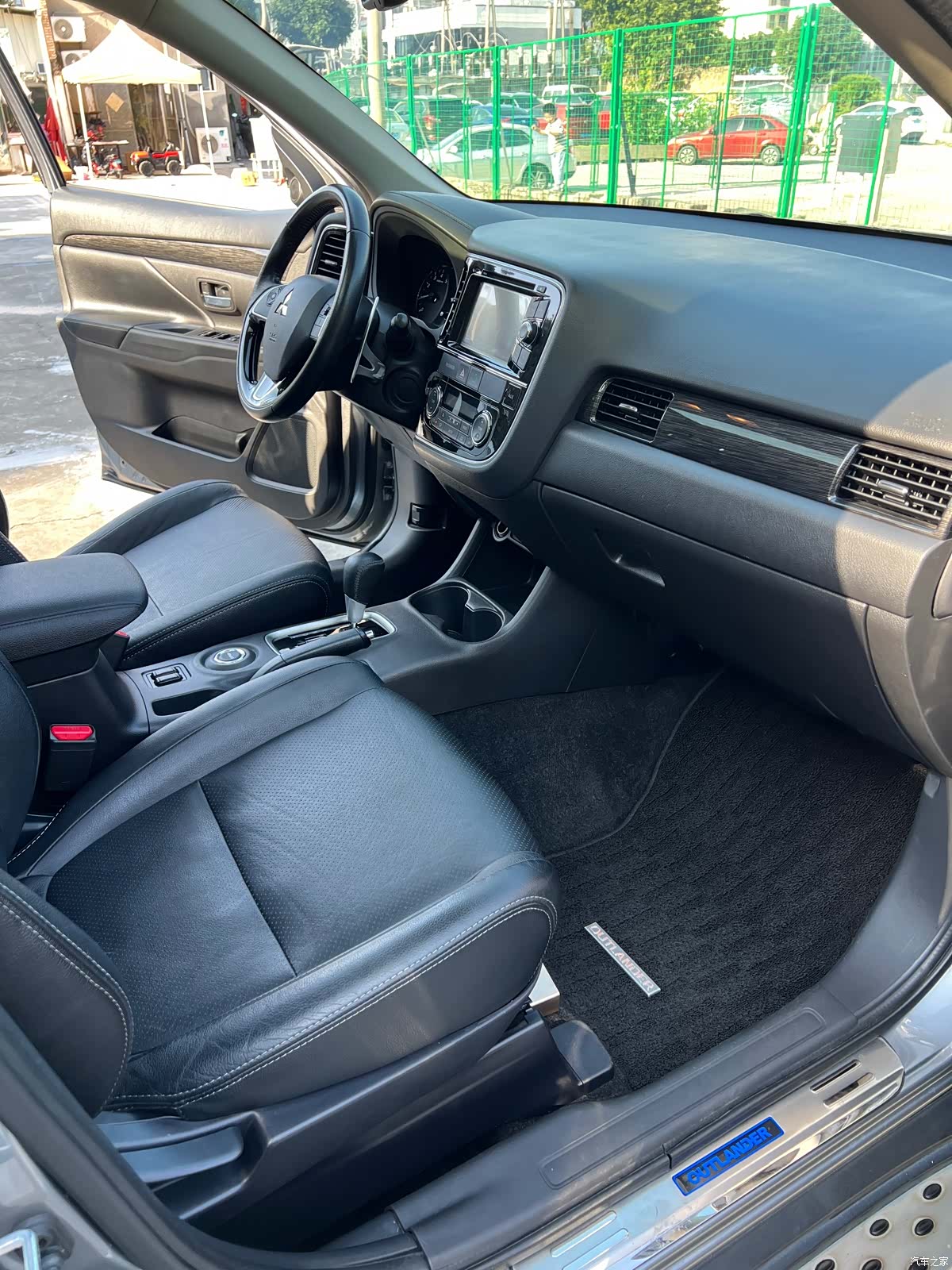 Mitsubishi Outlander, 2015 9