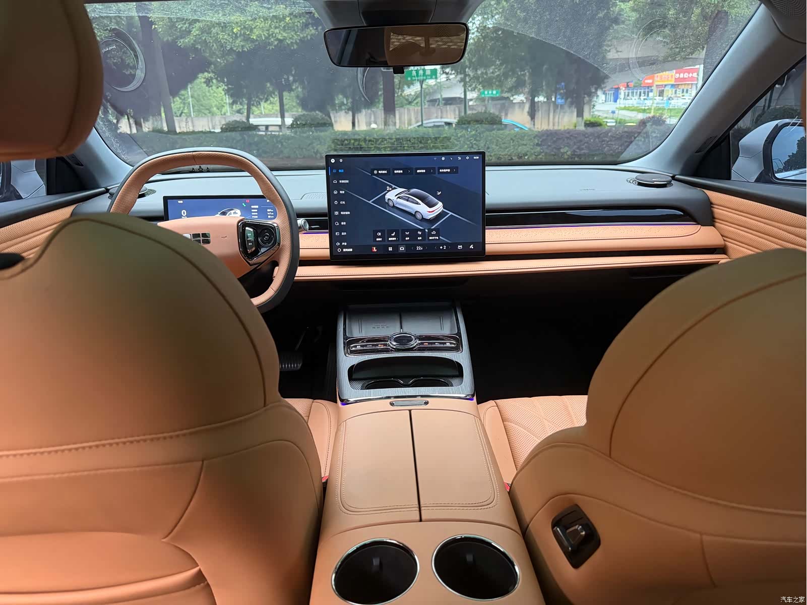 Geely 8, 2025 7