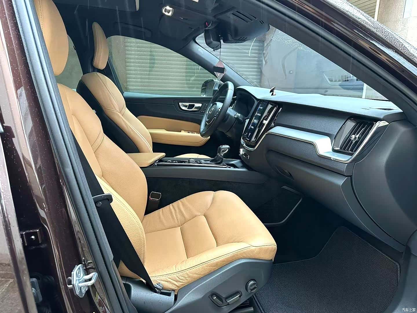 Volvo XC60, 2018 8