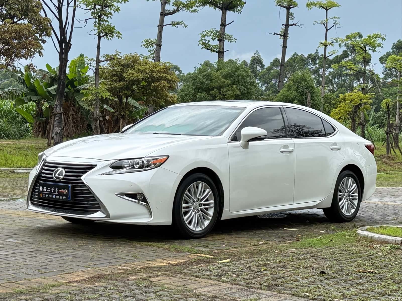 Lexus ES, 2017 1
