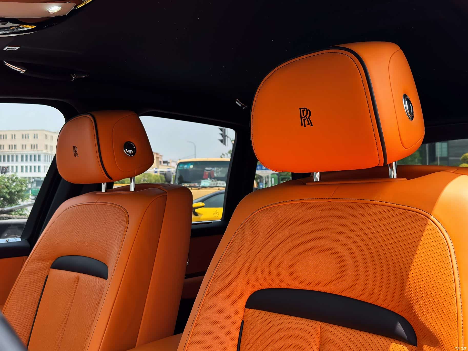 Rolls-Royce Cullinan, 2023 все фото