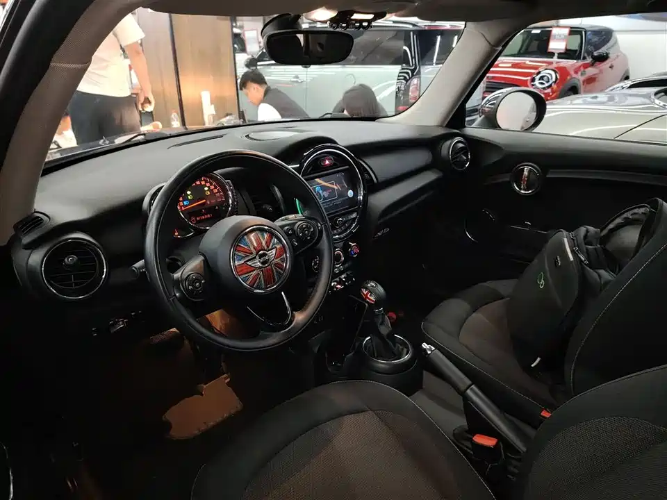 MINI MINI