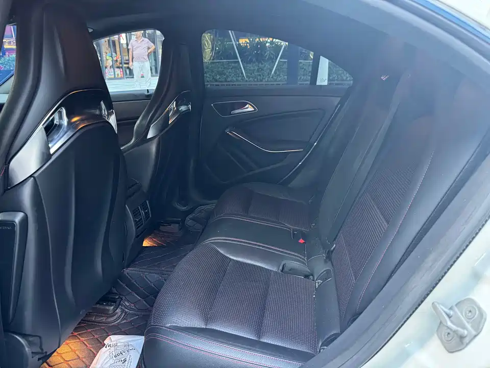 Mercedes-Benz CLA AMG