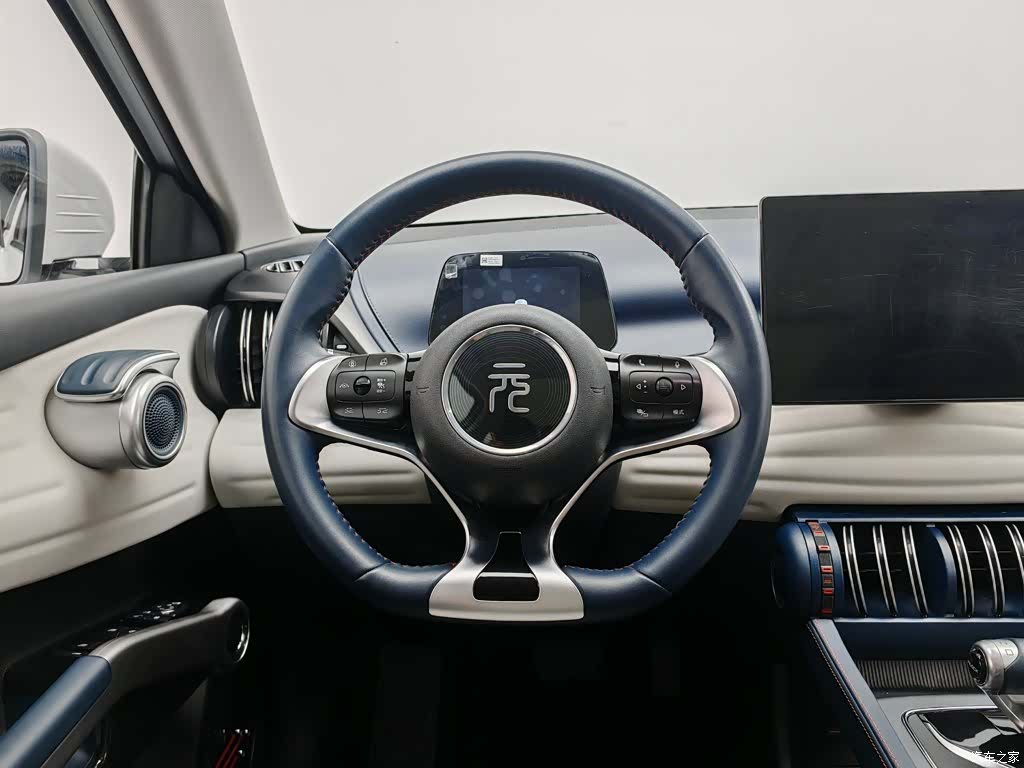 BYD Yuan, 2022 11