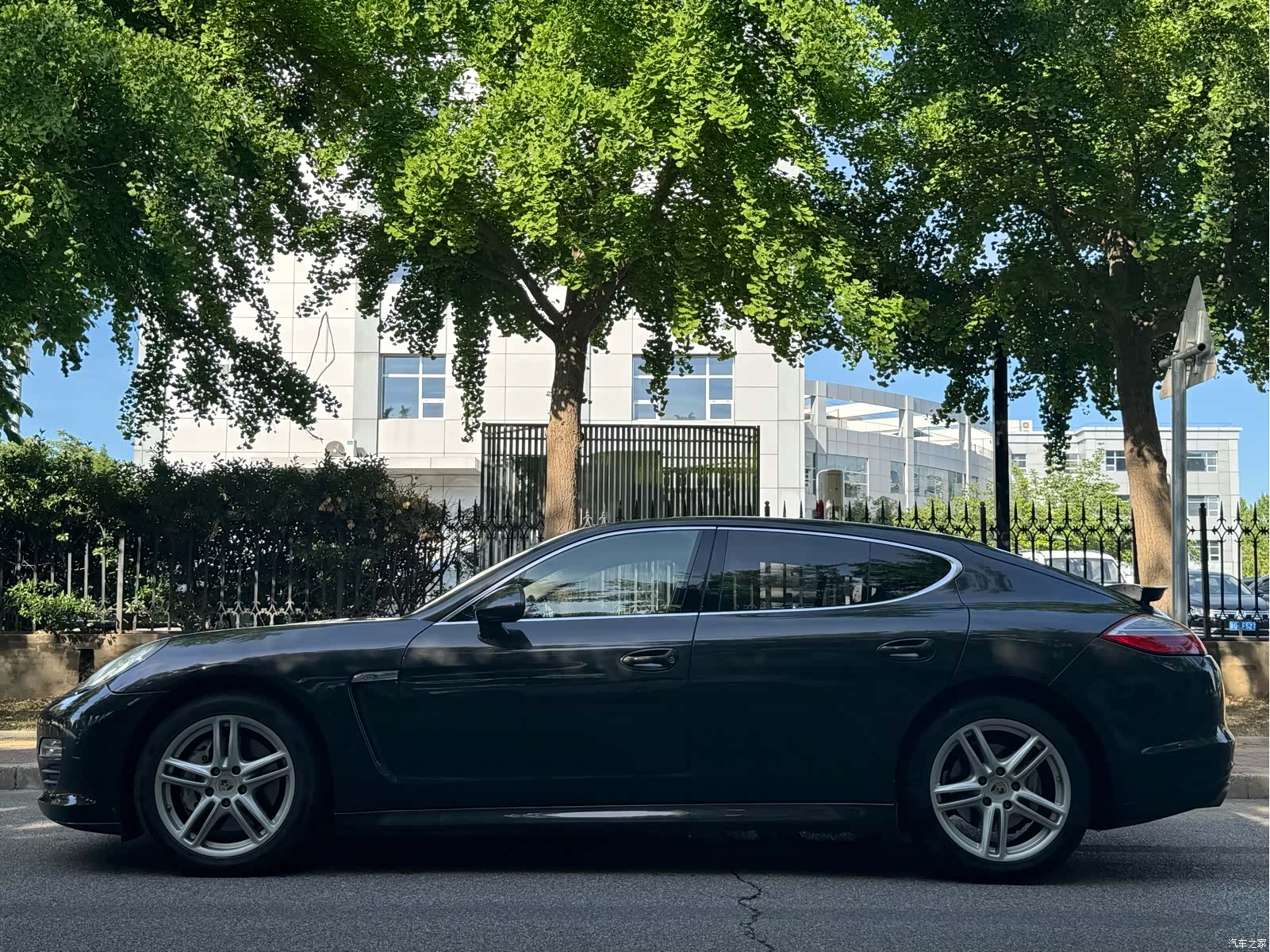 Porsche Panamera, 2011 9