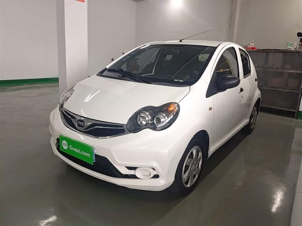 BYD F0