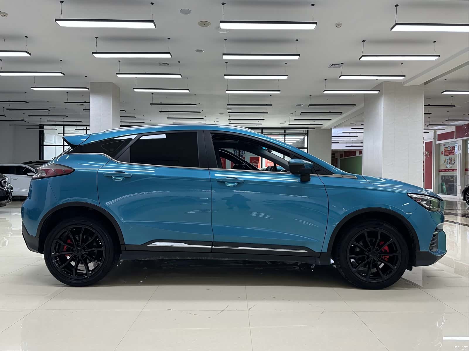Geely Emgrand, 2022 все фото