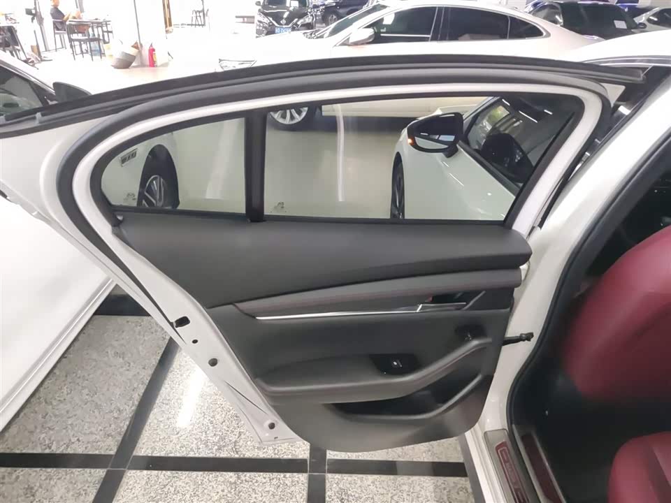 Mazda 3 Angkesaila Mazda 3 Angkesaila