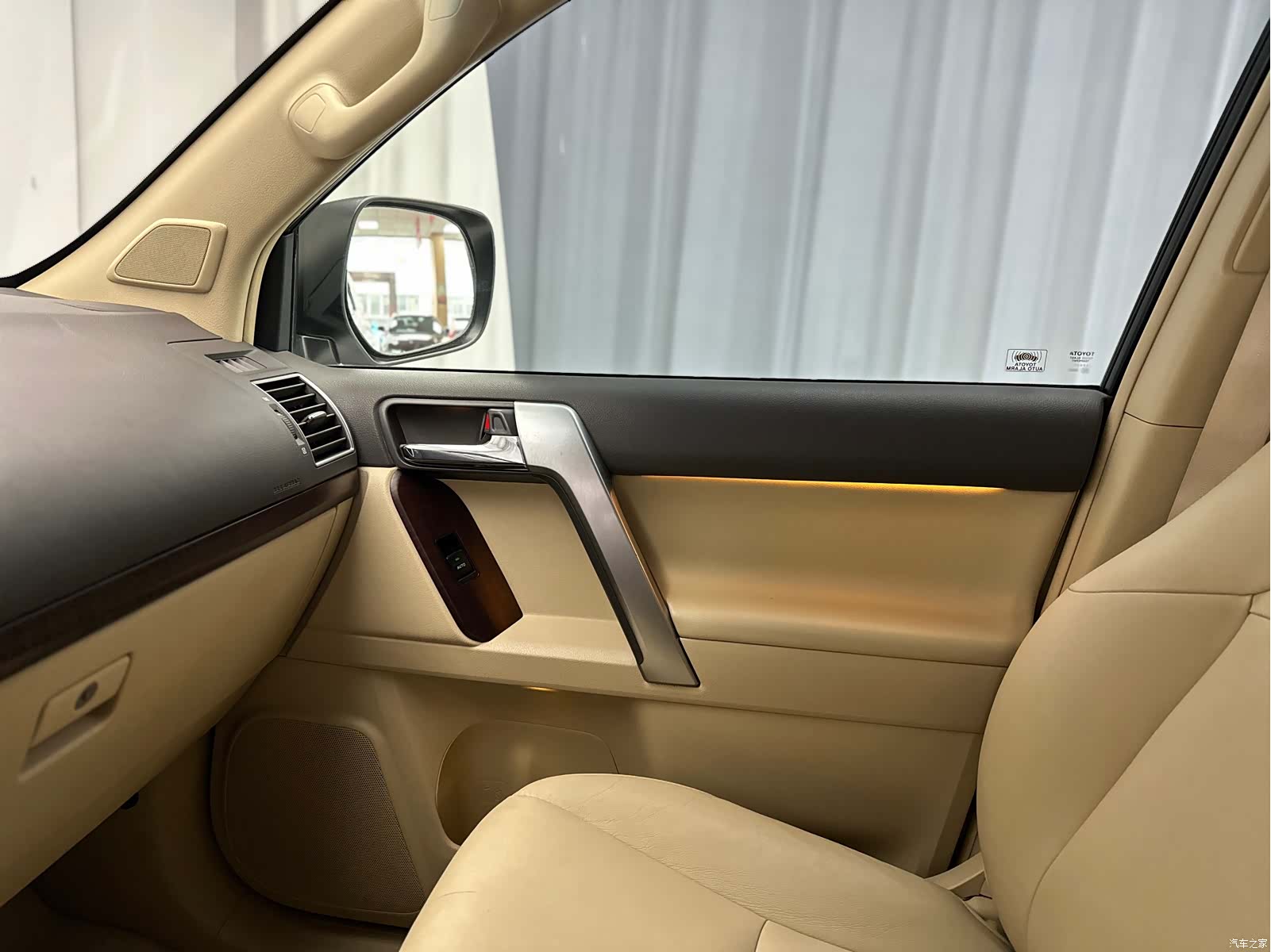 Toyota Prado, 2015 28