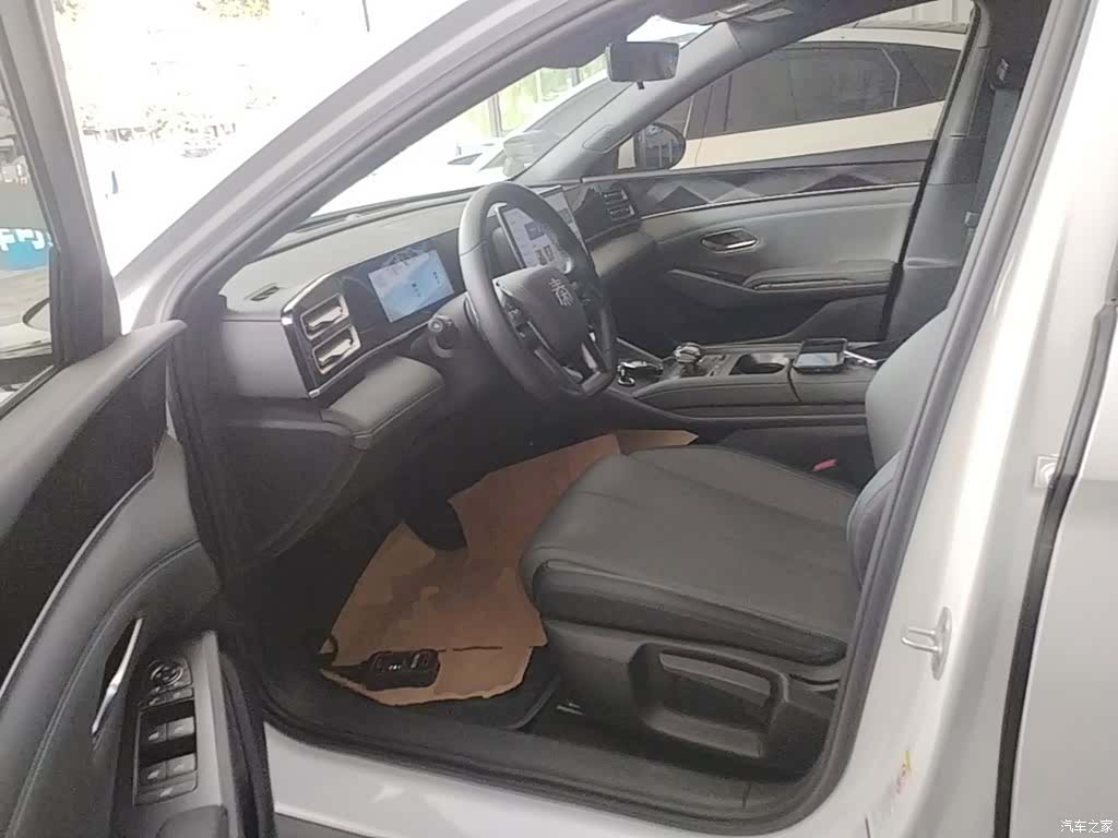 BYD Qin, 2025 15
