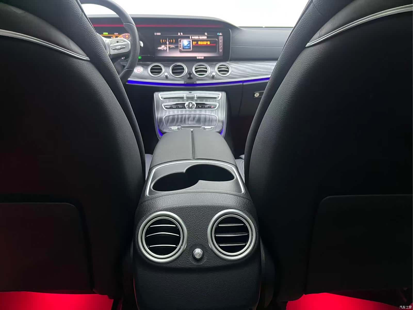 Mercedes-Benz E-Class, 2020 12