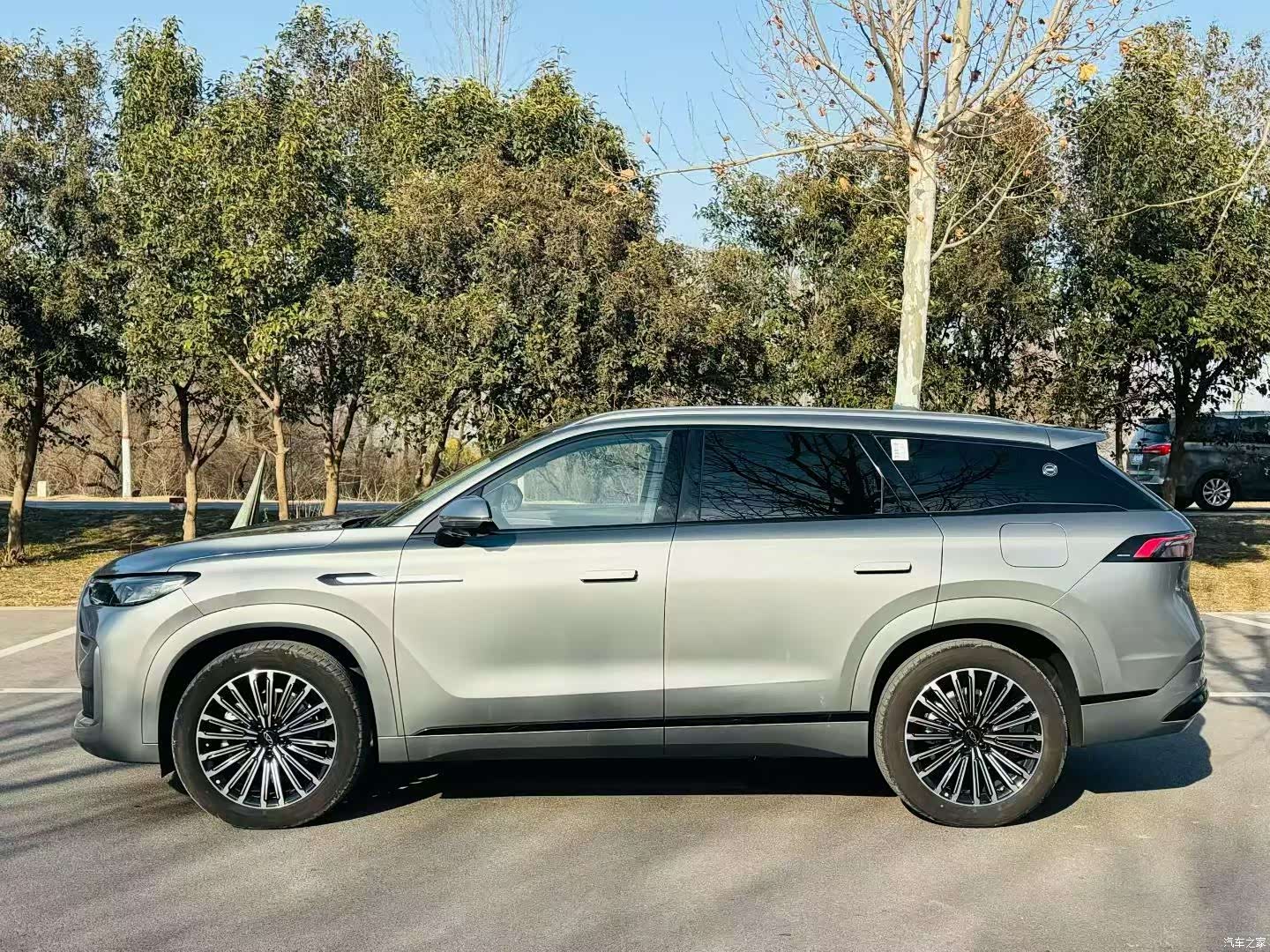 Chery Tiggo 9, 2025 все фото