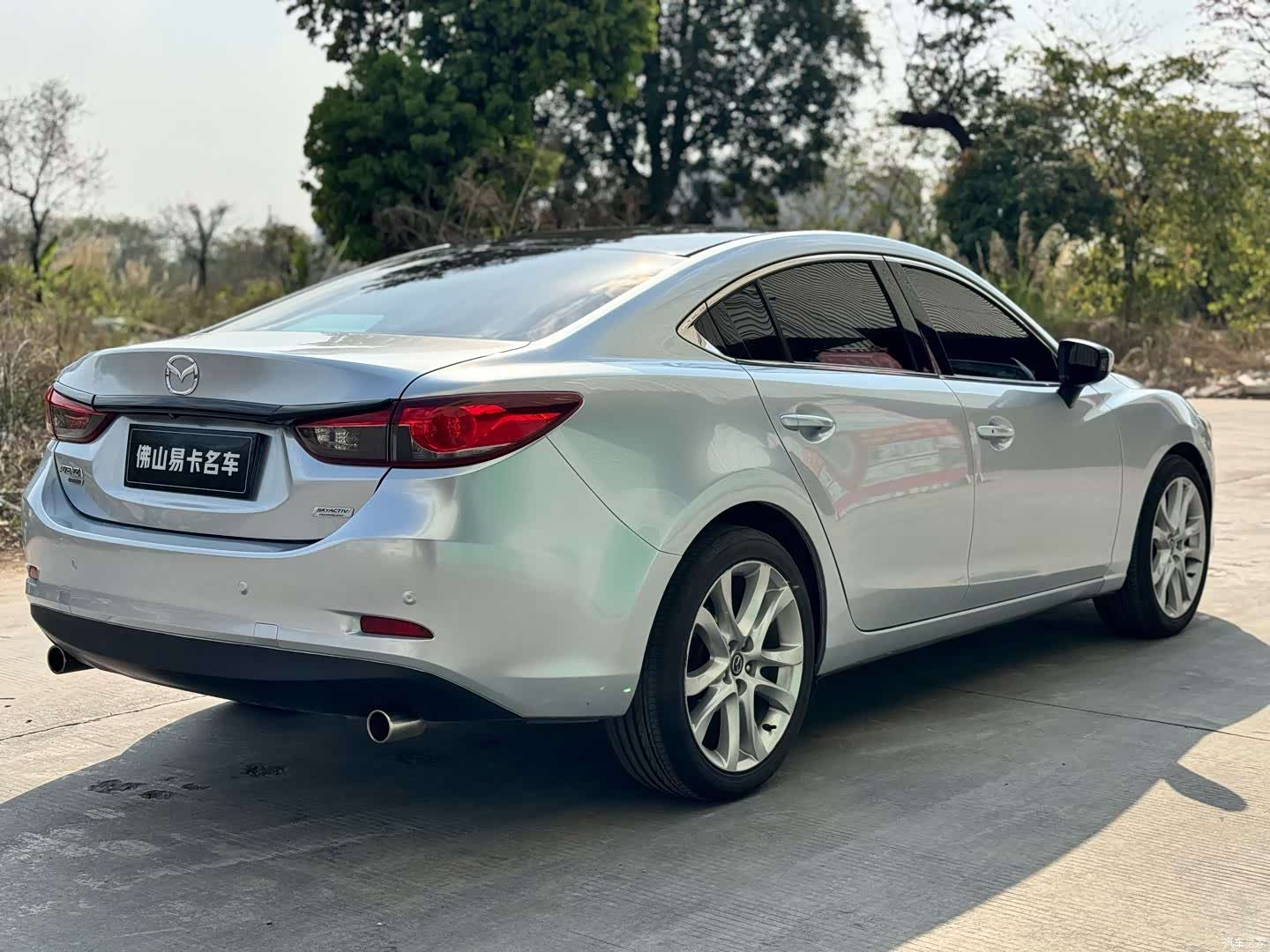 Mazda Atenza, 2015 8
