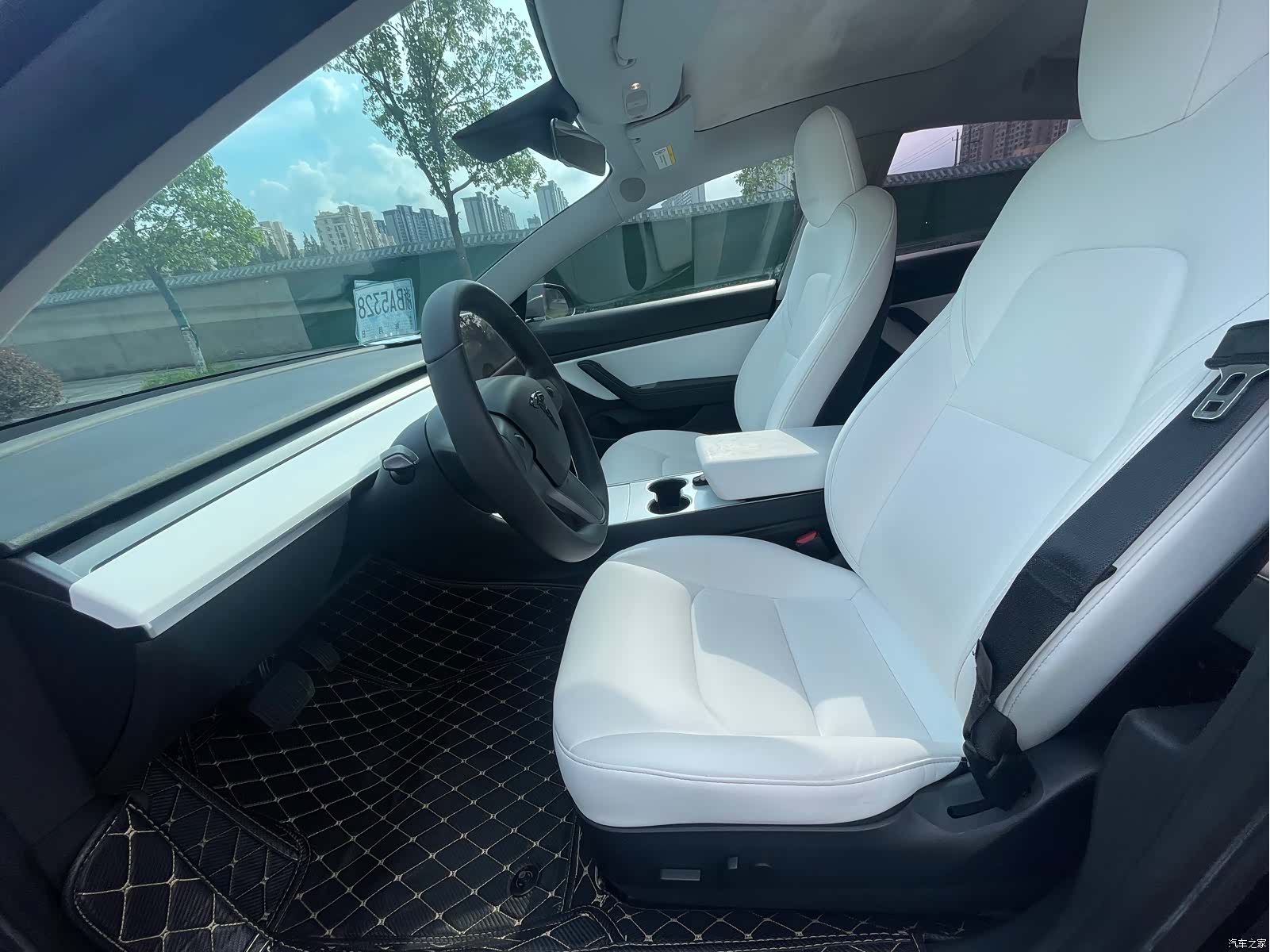 Tesla Model 3, 2020 6