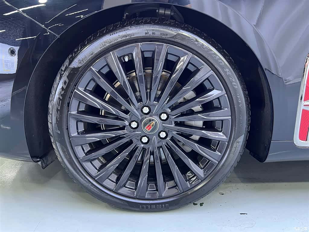 Hongqi H9, 2025 27