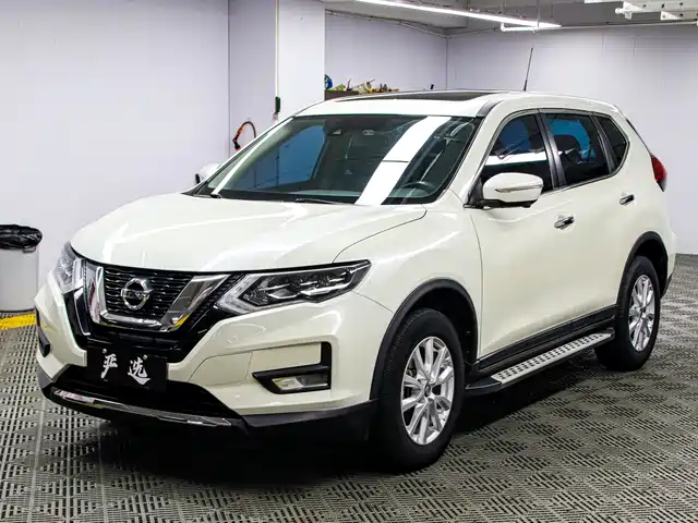 Nissan X-Trail 2022 — купить из Китая под заказ