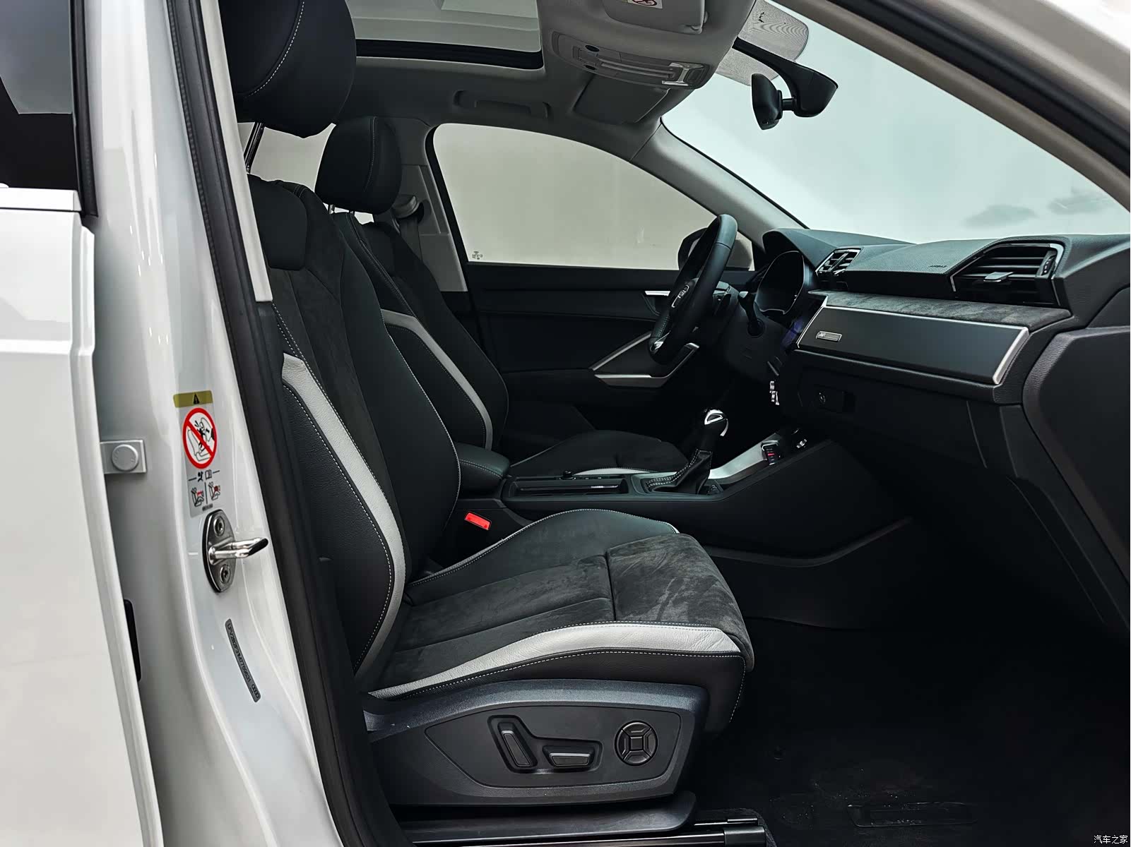 Audi Q3, 2022 17