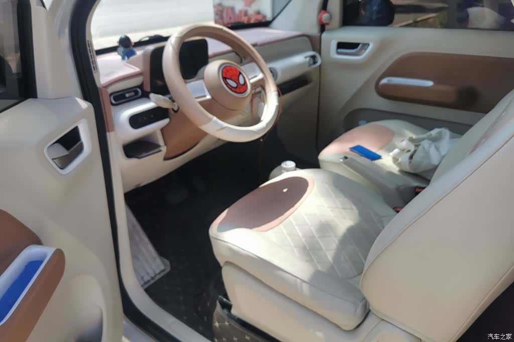 Wuling MINIEV, 2025 9