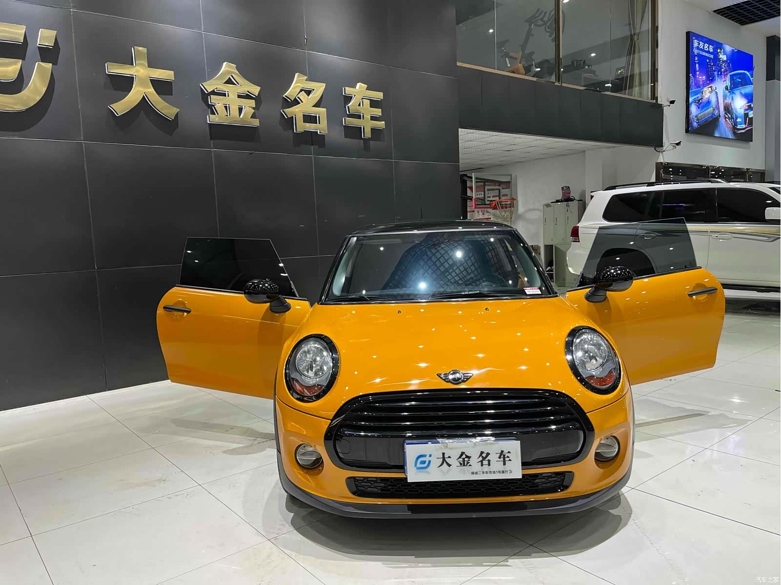 Mini Cooper, 2014 3