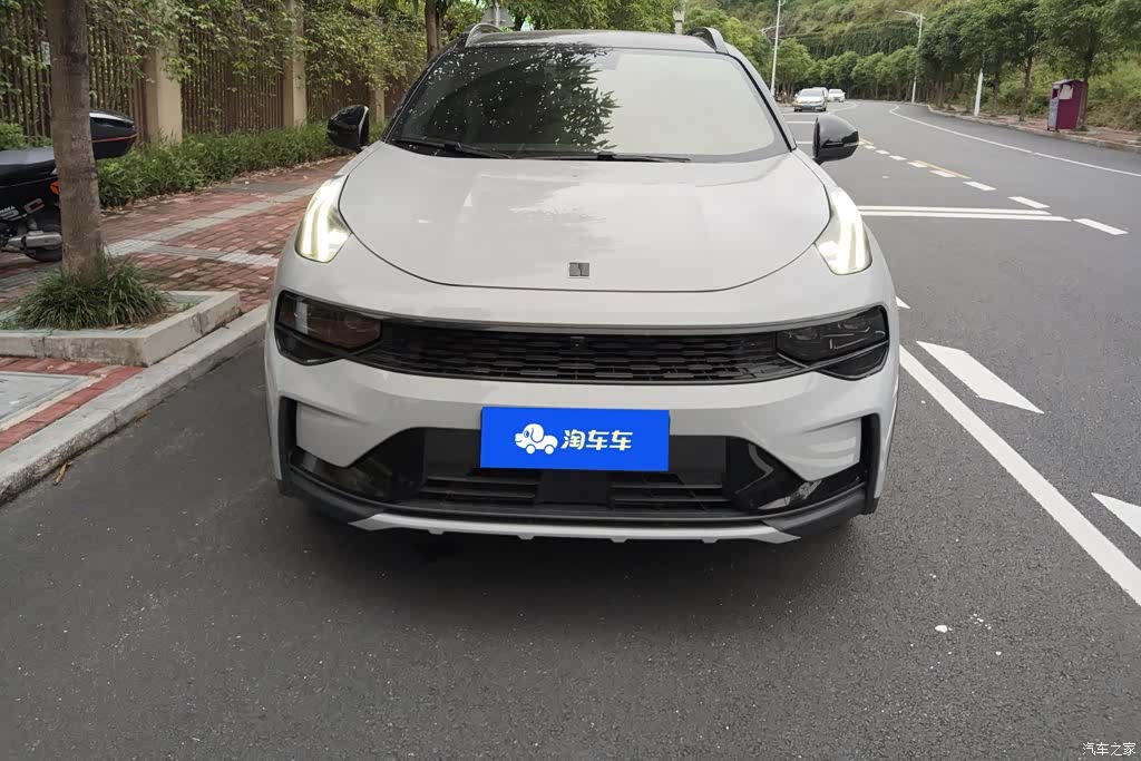 Lynk & Co 01, 2022 2