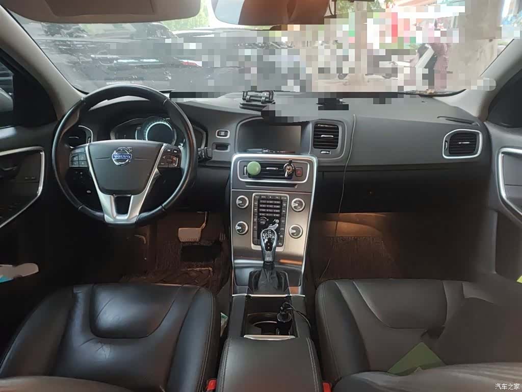 Volvo S60, 2014 13