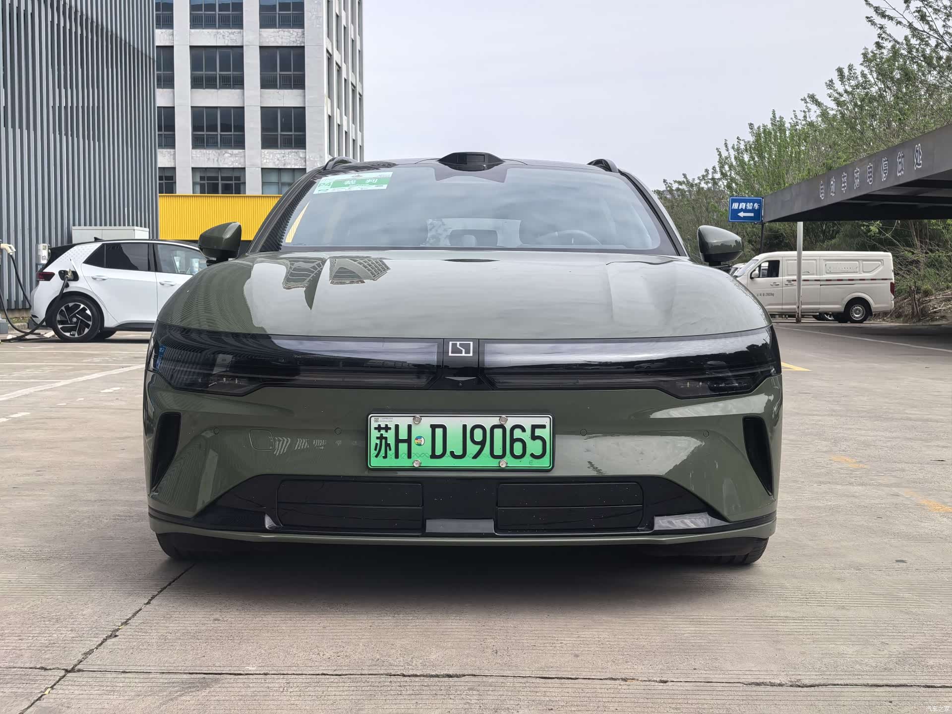 Zeekr 007, 2025 2