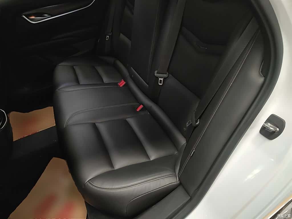 Cadillac XTS, 2019 13