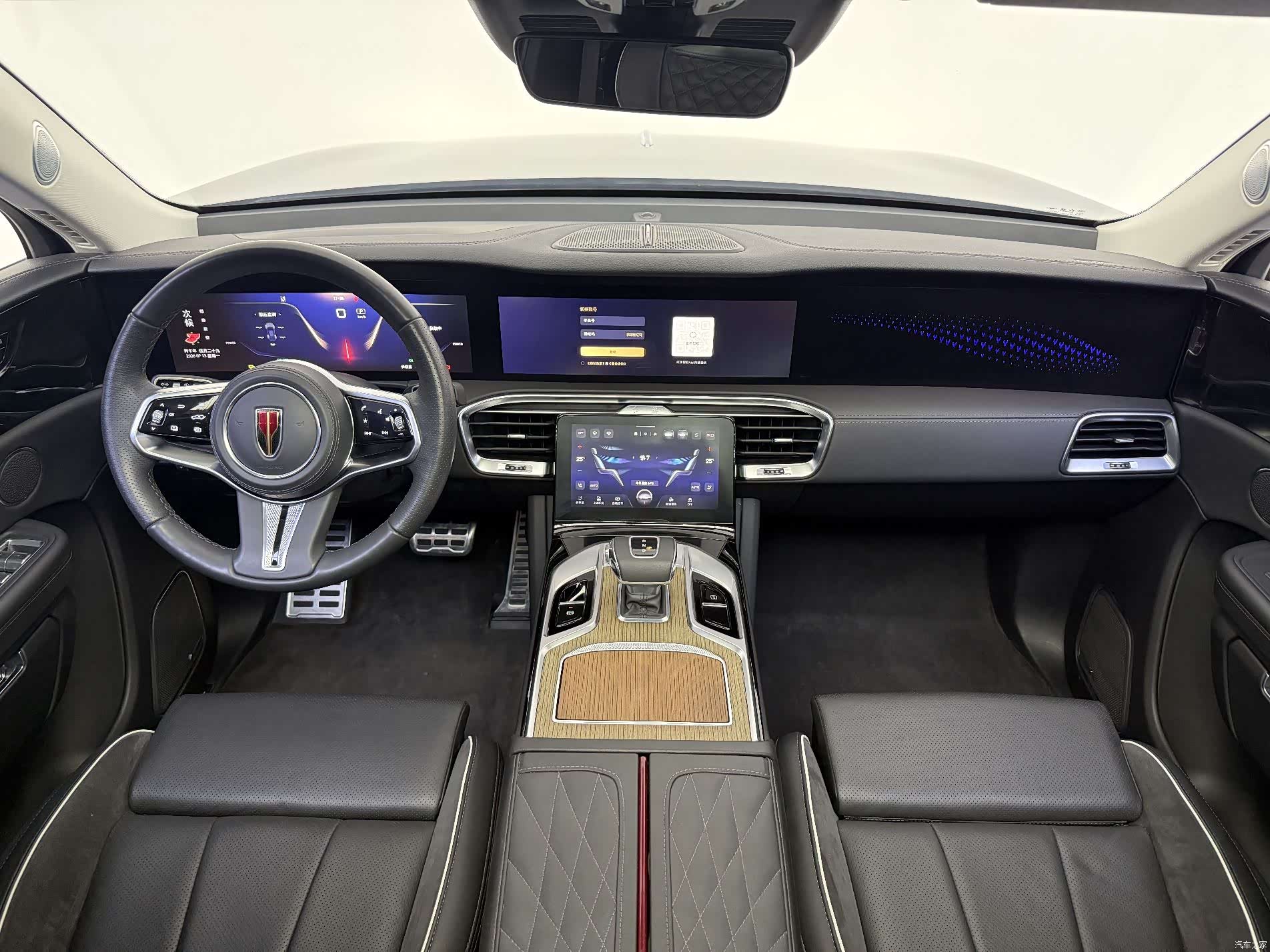 Hongqi E-HS9, 2023 11