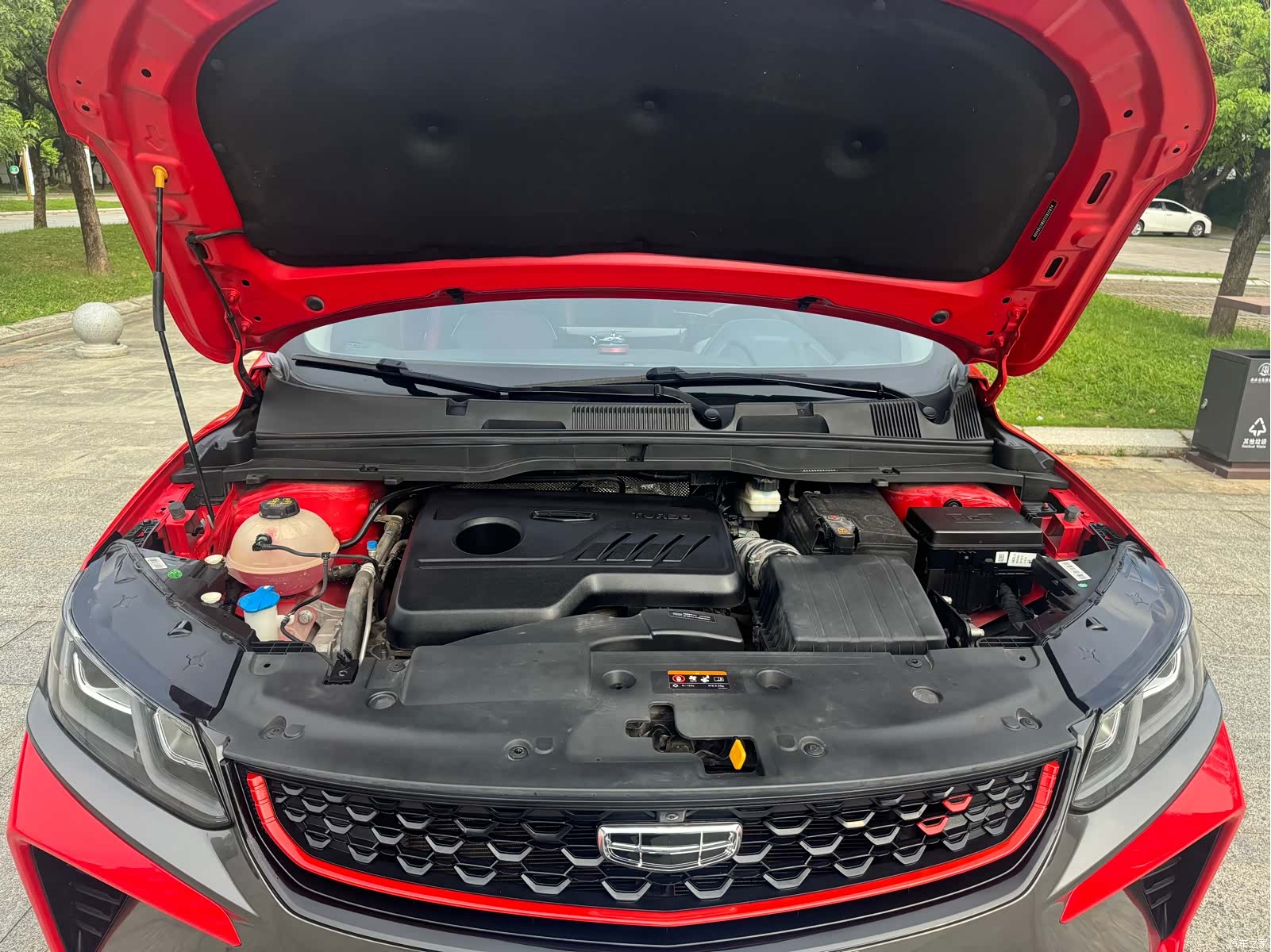 Geely Coolray, 2021 13