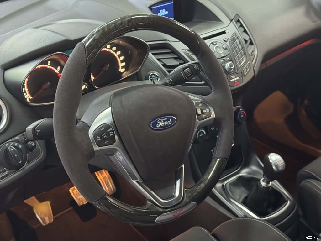 Ford ST, 2015 22