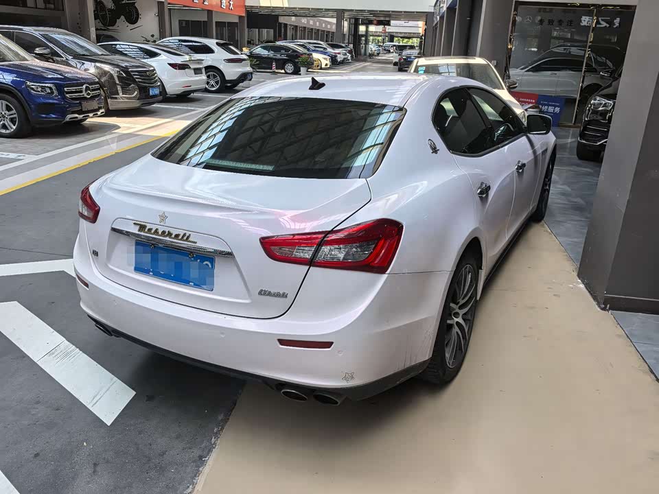Maserati Ghibli Maserati Ghibli
