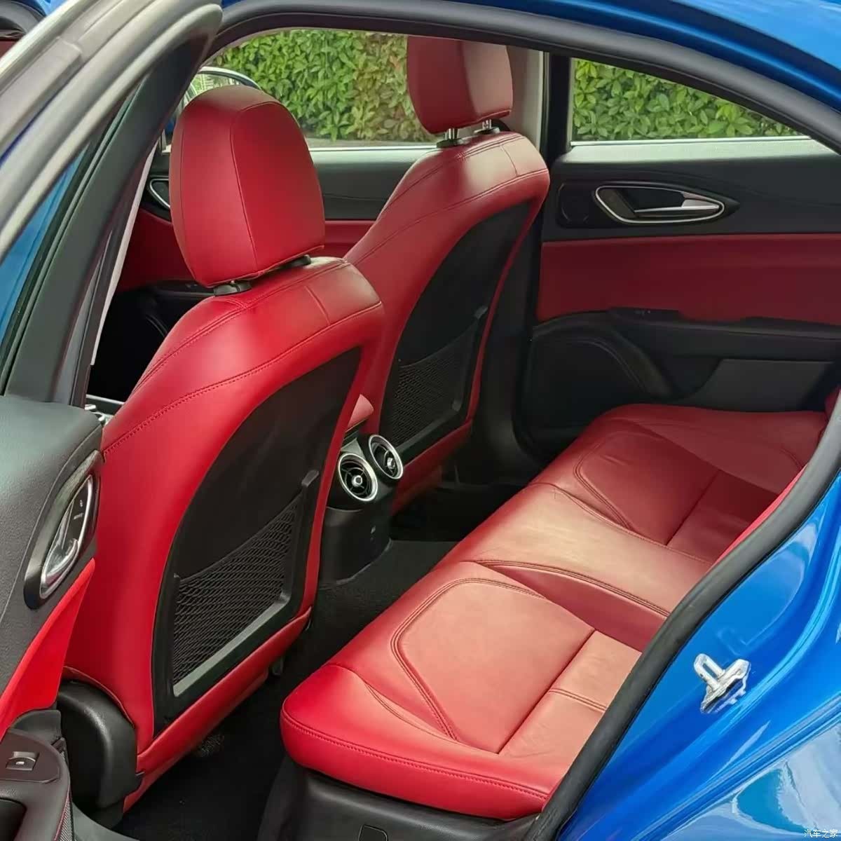 Alfa Romeo Giulia, 2018 14