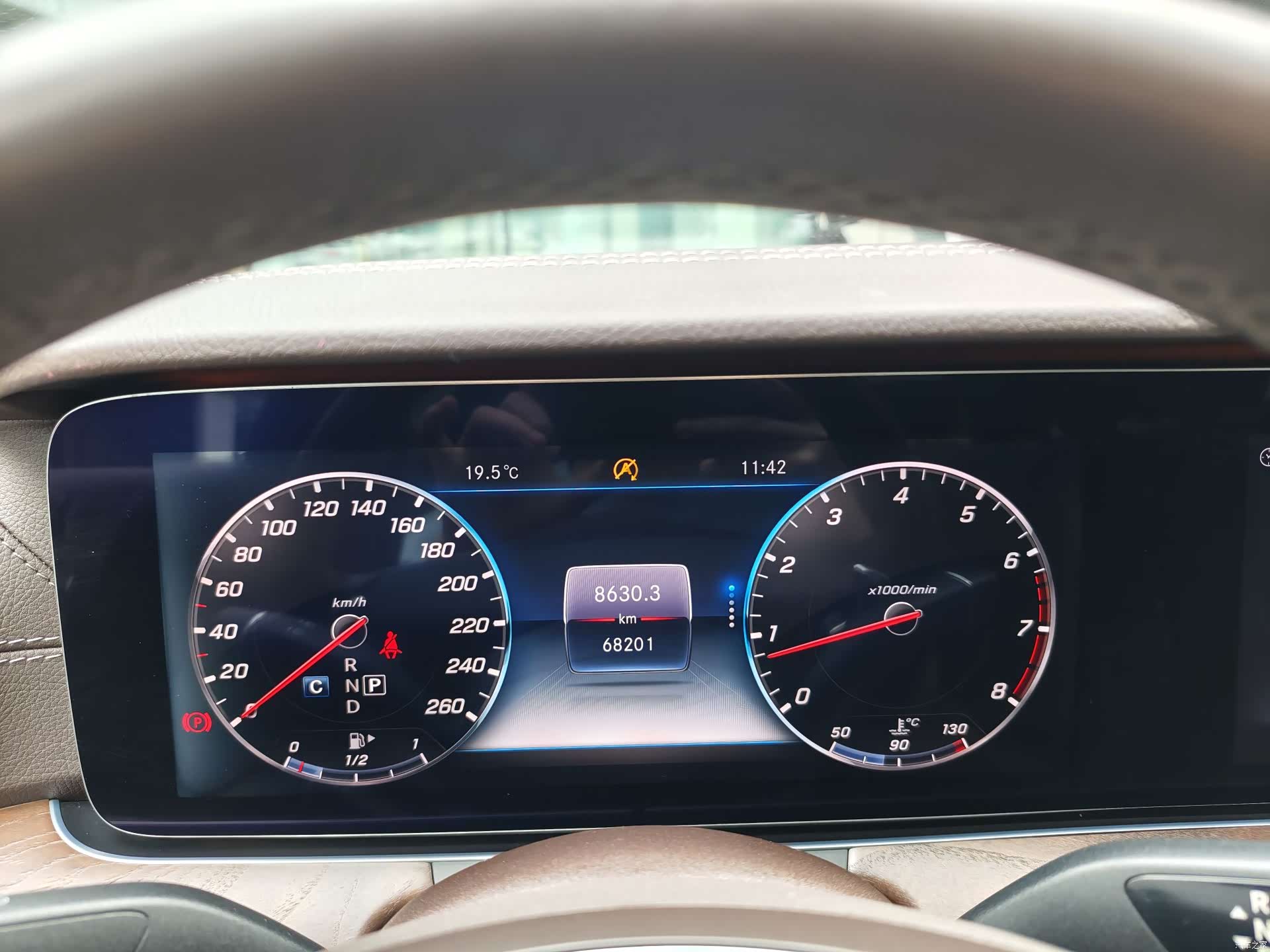 Mercedes-Benz E-Class, 2018 12