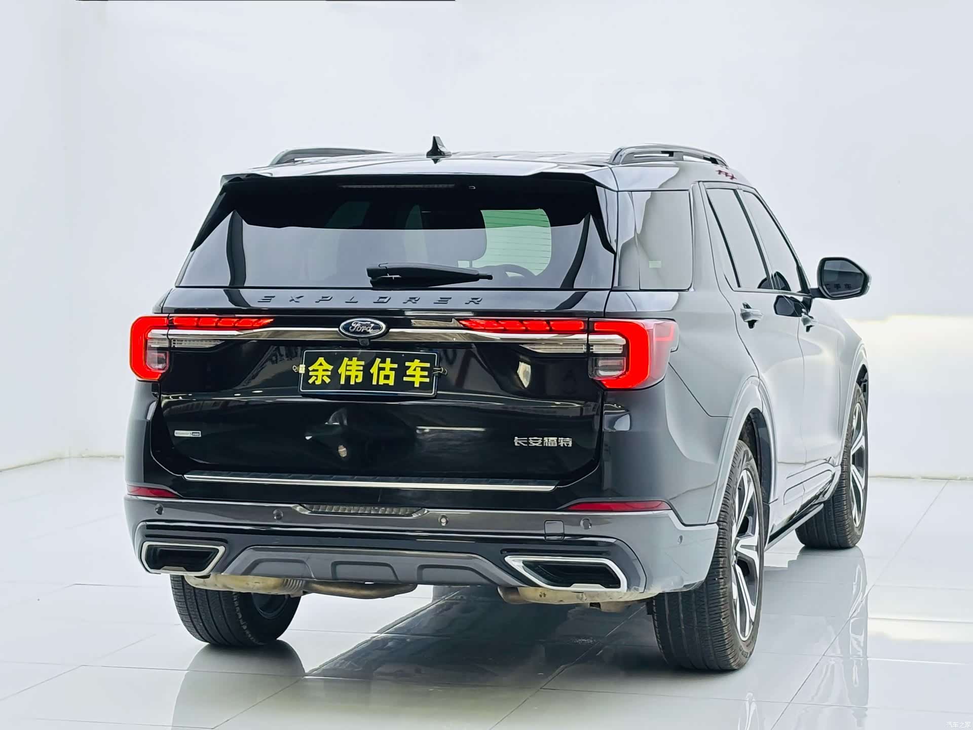 Ford Explorer, 2023 6