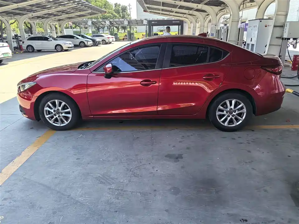 Mazda 3 Angkesaila