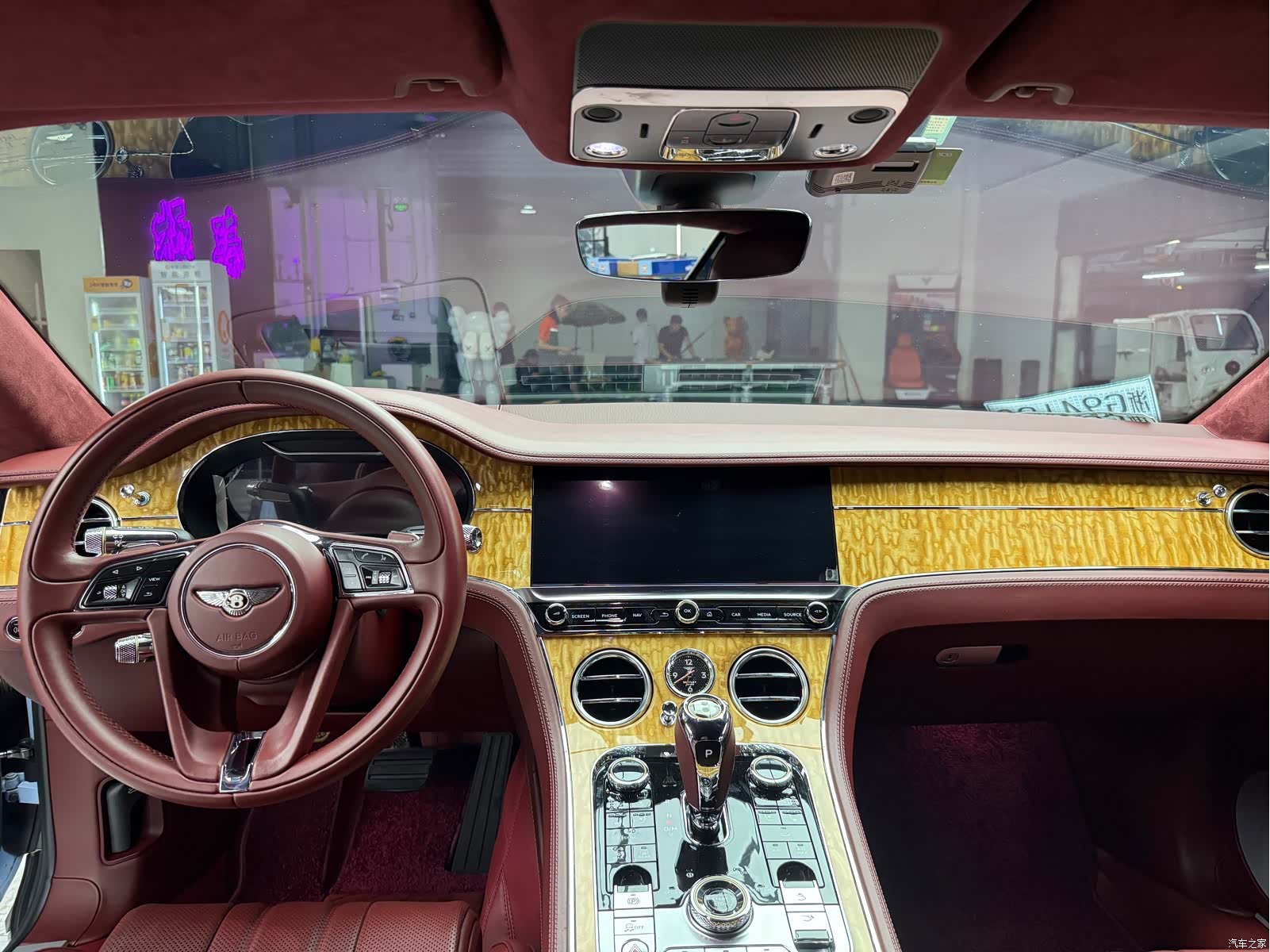 Bentley Continental GT, 2020 10