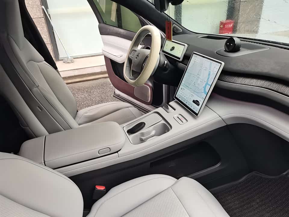 NIO EC7 NIO EC7