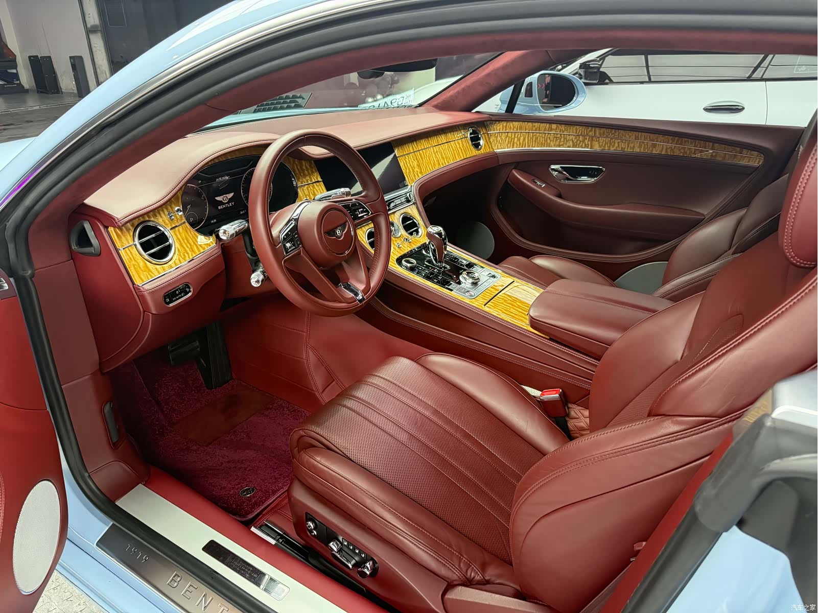 Bentley Continental GT, 2020 7