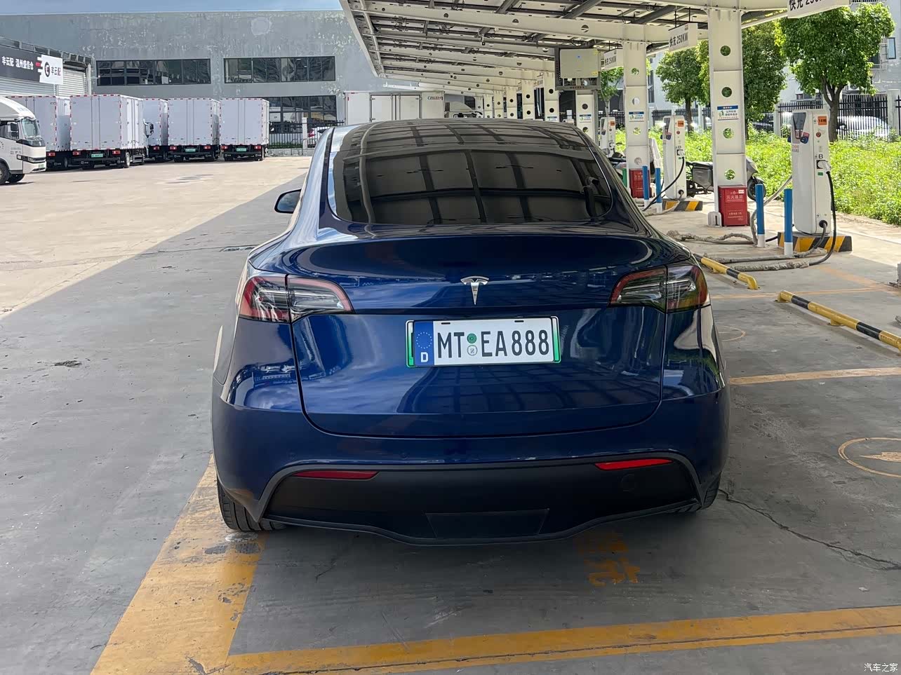 Tesla Model Y, 2021 4