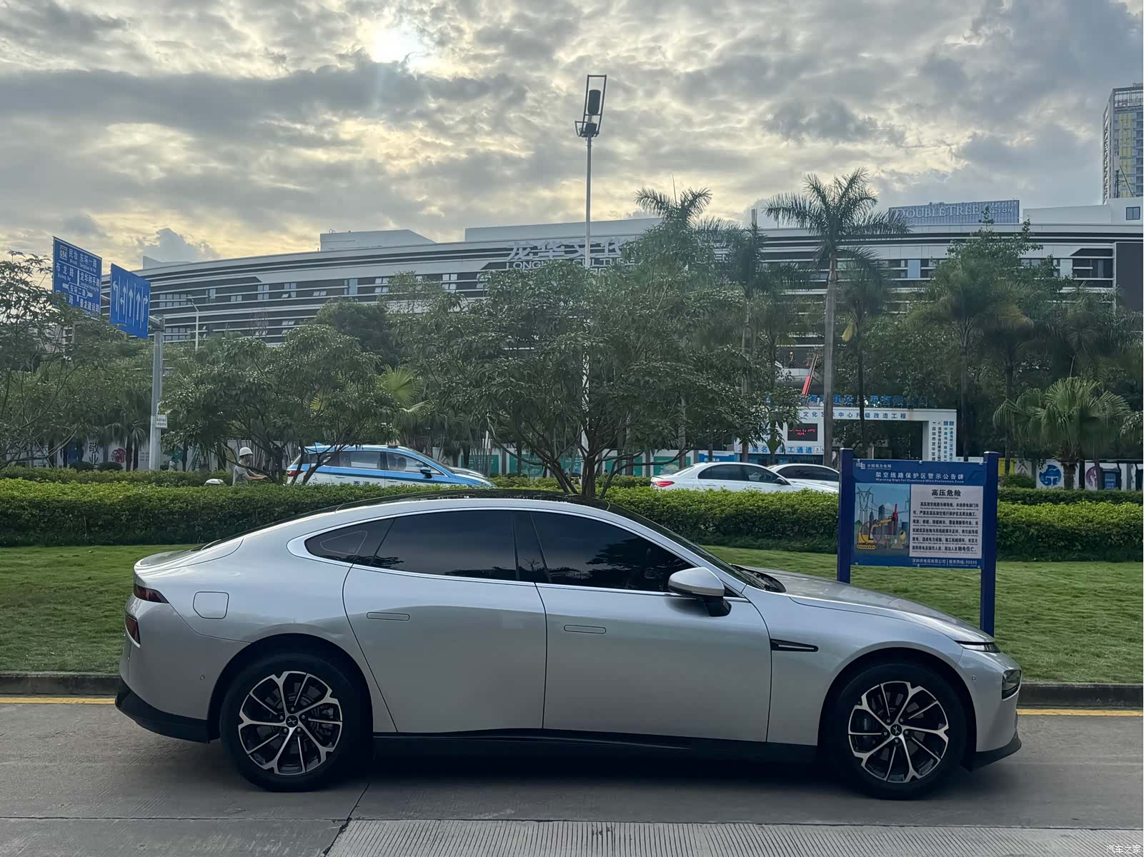 Xpeng P7, 2021 13