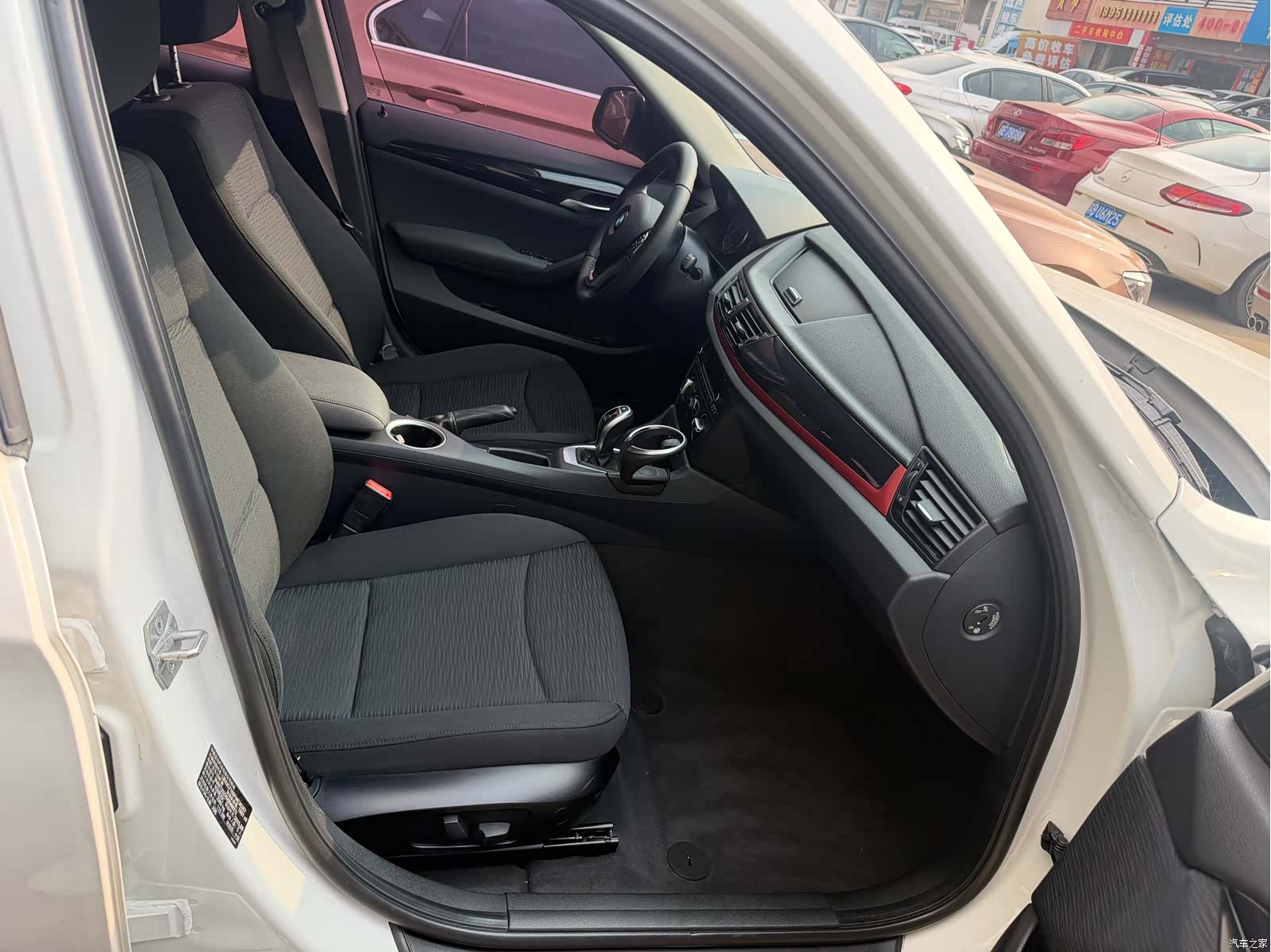 BMW X1, 2015 12