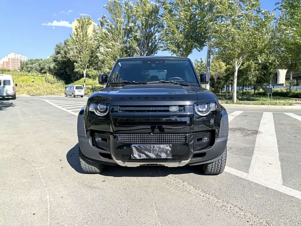 Land Rover guard