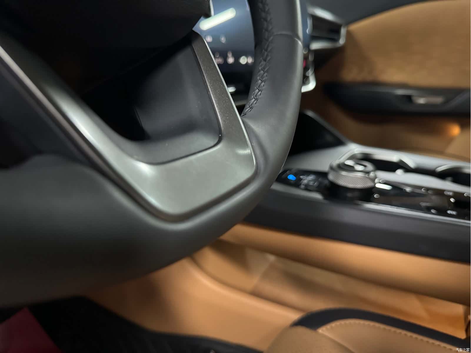 Lexus RZ, 2023 12