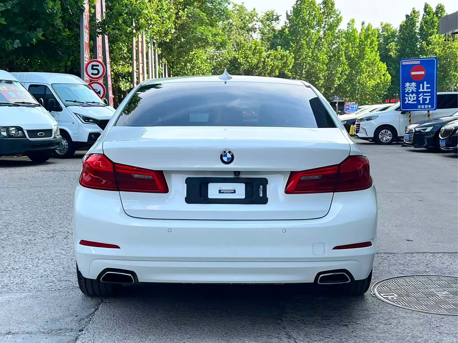 BMW 5 Series, 2018 8