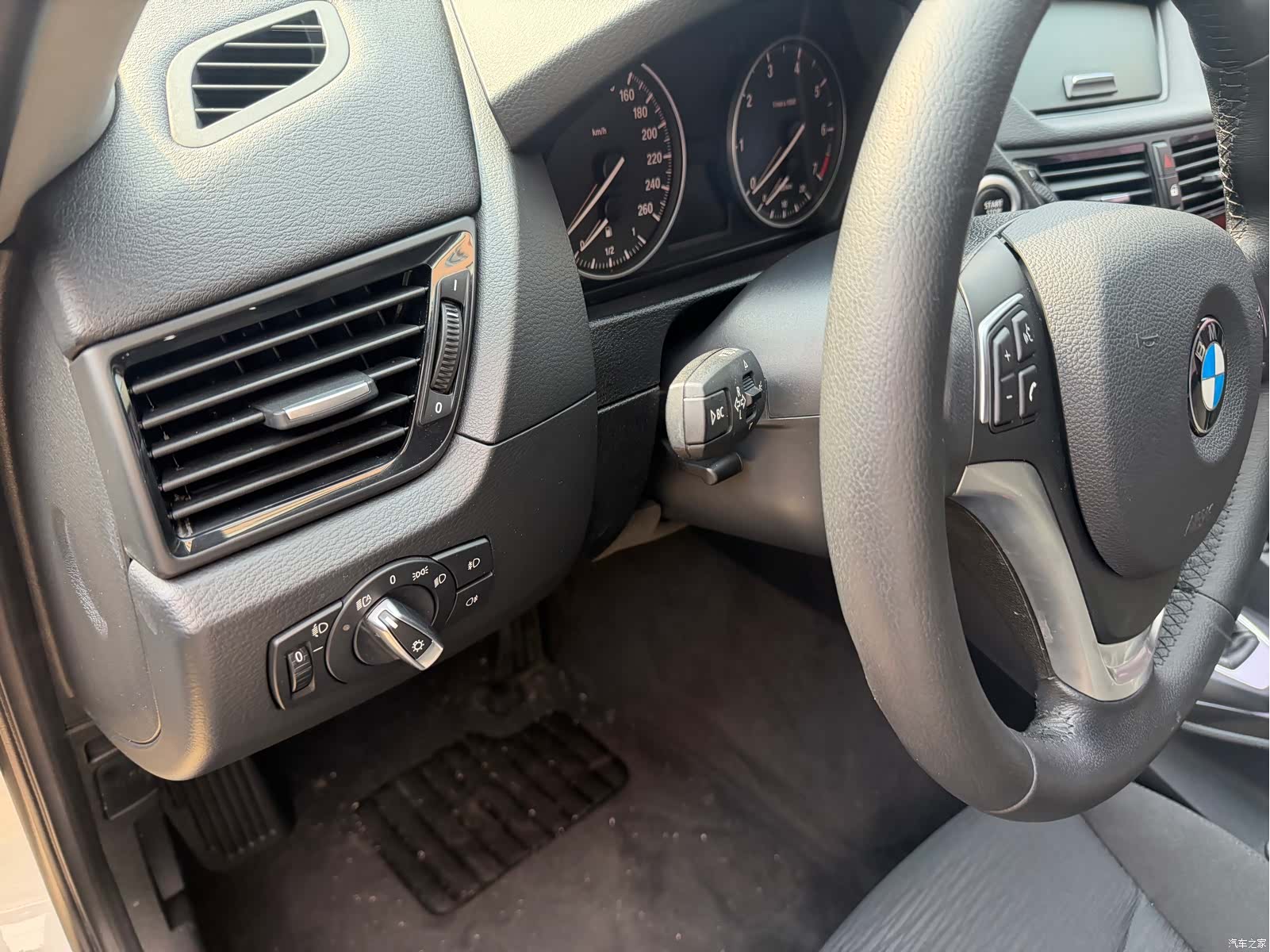 BMW X1, 2015 6