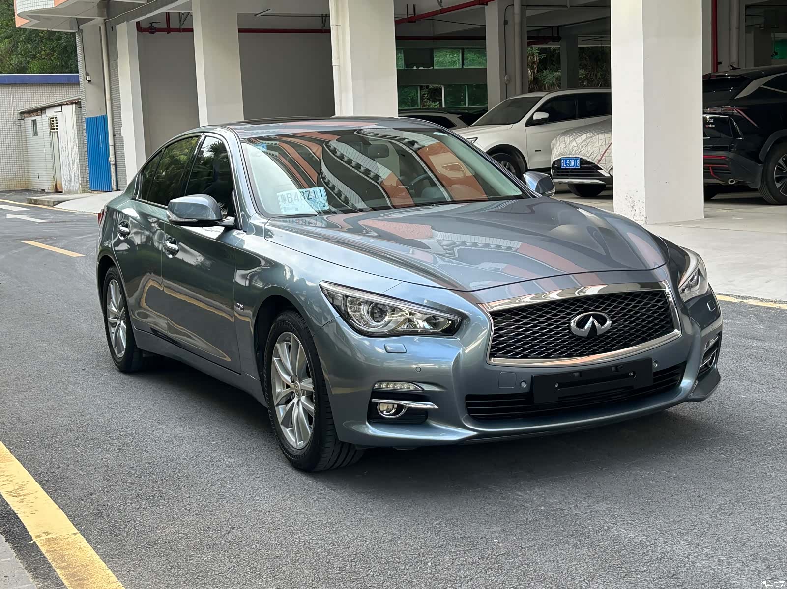 Infiniti Q50, 2014 3