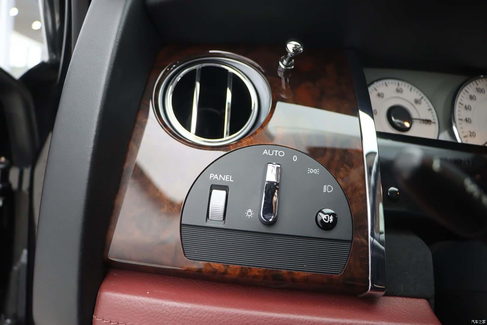 Rolls-Royce Ghost, 2014 19