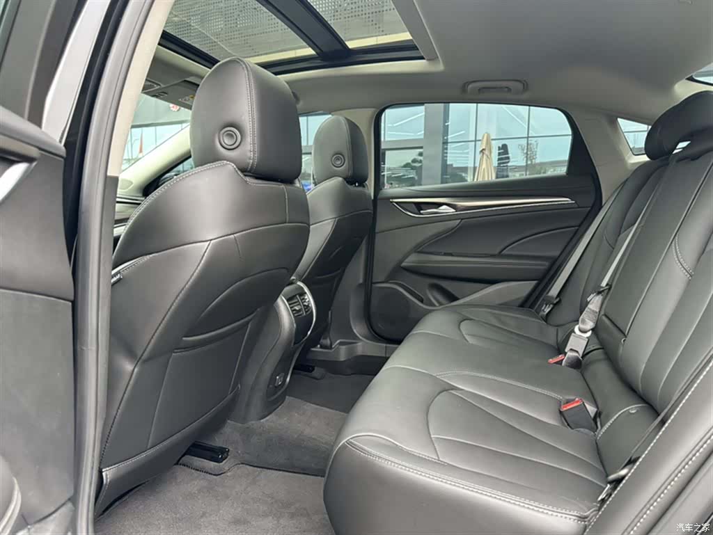 Buick LaCrosse, 2022 19